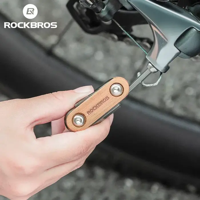 Outil de réparation de vélo multifonctions 8 en 1 en acier 45CR avec revêtement titane et manche palissandre pour VTT et cyclisme portable