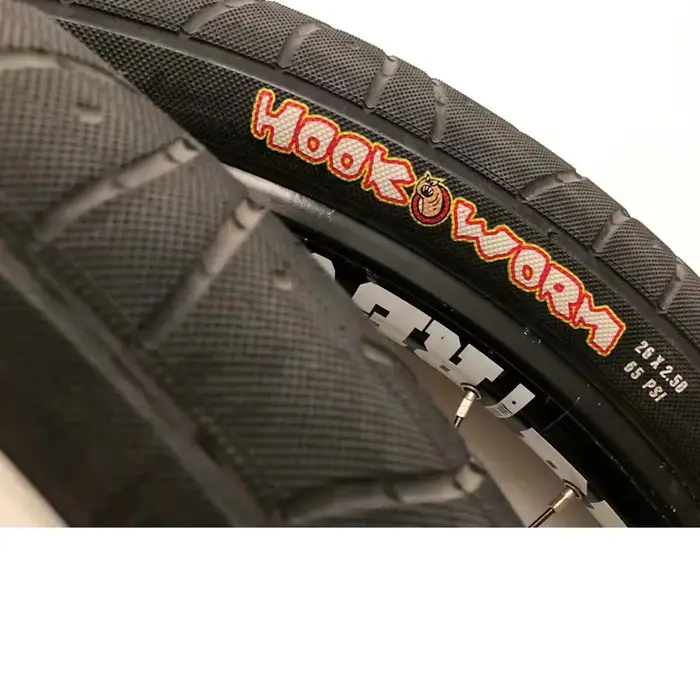 MAXXIS HOOKWORM pneu de vélo d'origine pour pédicats FLAT/PARK/STREET/VERT pneus de vélos de chargement 20 × 1.95/24 × 2.5/26 × 2.5/27.5 × 2.5/29 × 2.5