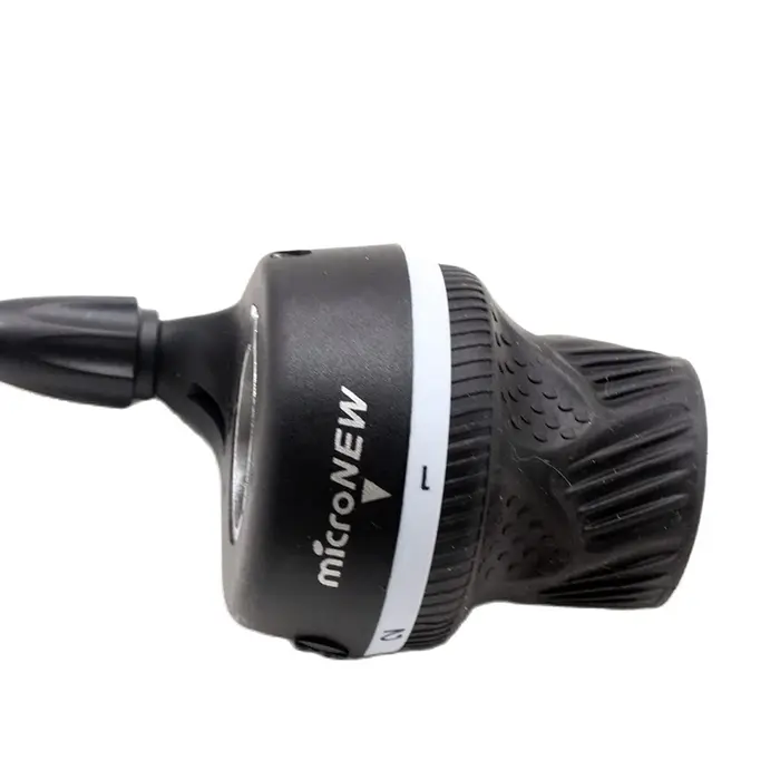 Manettes de vitesse pour vélo VTT et route Micronew 21 vitesses système de dérailleur torsion pour guidon 22,2 mm avec poignées confortables en plastique robuste