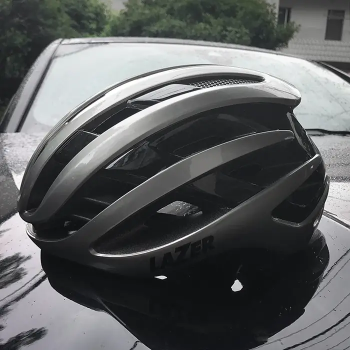 Casque de vélo ultraléger Aero