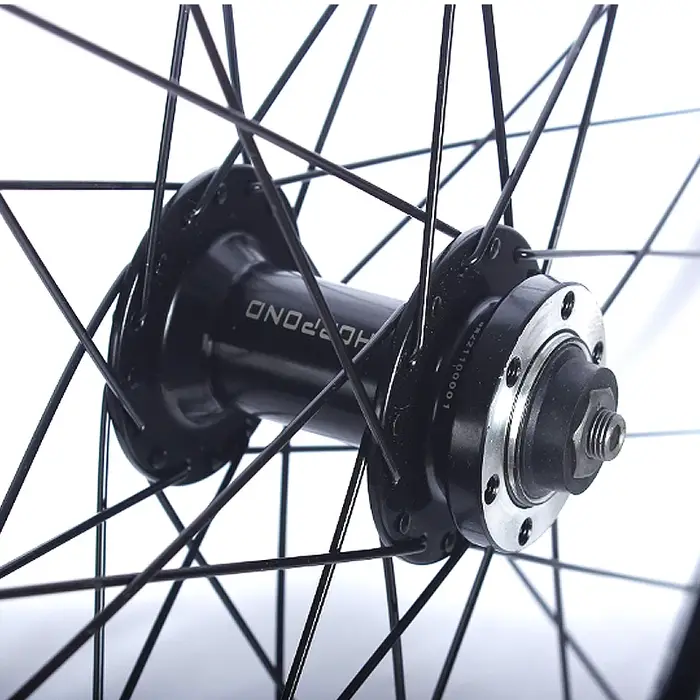 Jeu de roues de vélo de montagne