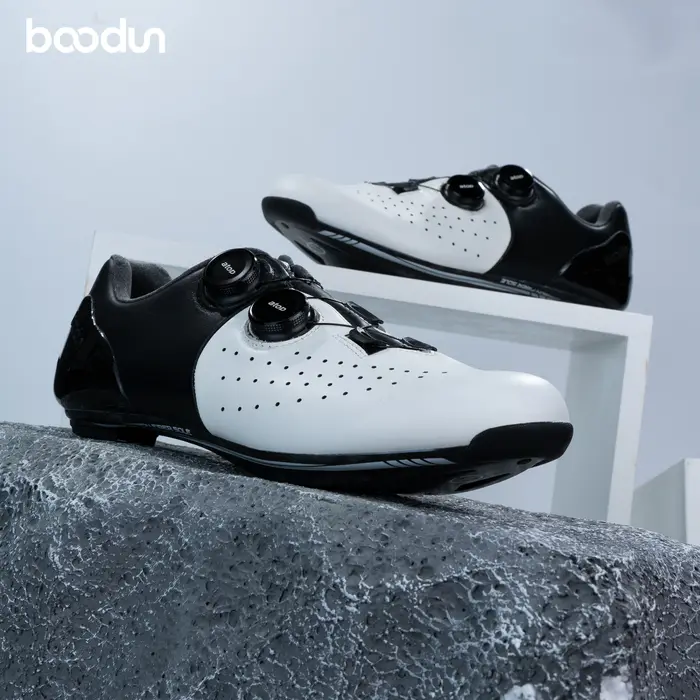Chaussures de cyclisme sur route respirantes pour hommes