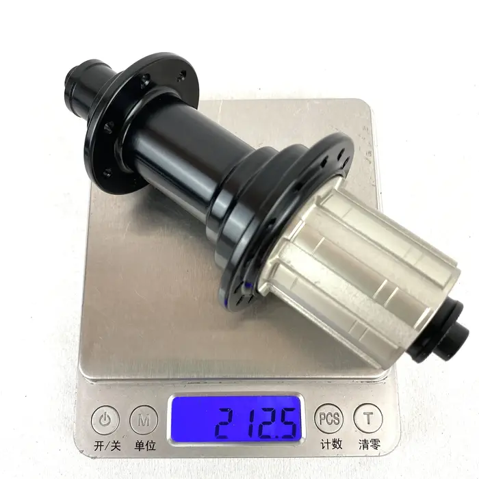Moyeux ultra légers pour vélo de route R13