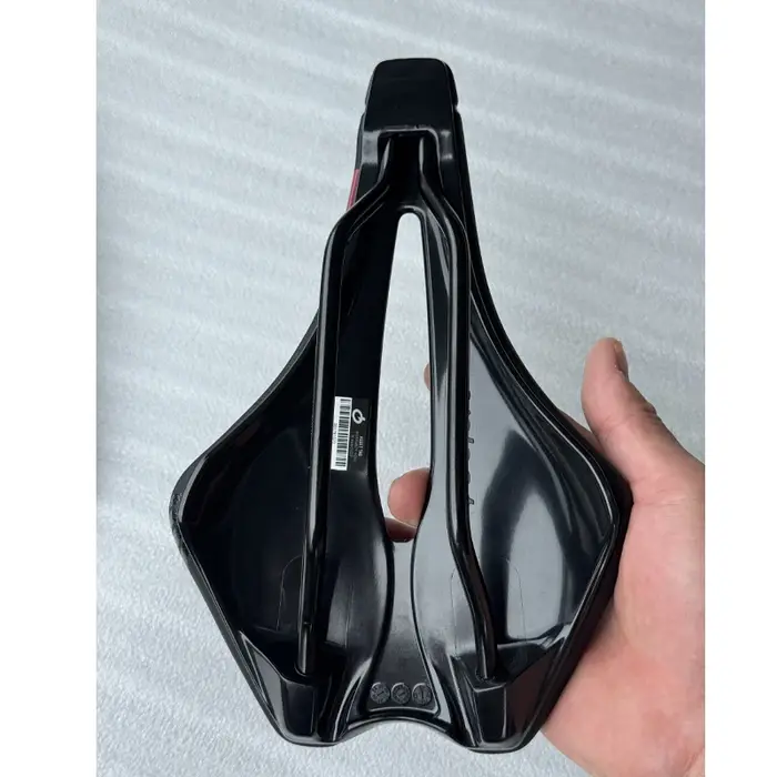 Selle de vélo tout-terrain Dimension AGX en forme de V