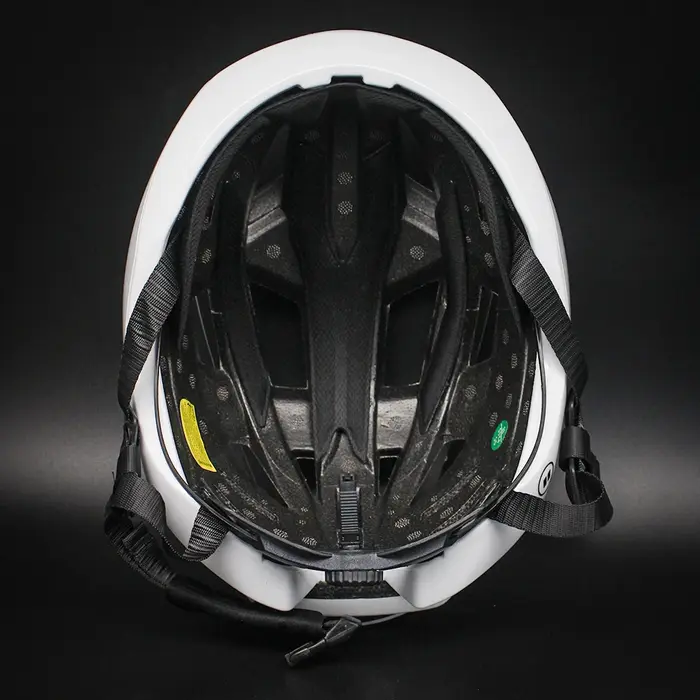 Nouveau casque de cyclisme pour hommes et femmes, léger, moulé intégralement, pour activités de plein air, route, montagne, sport, accessoires de vélo