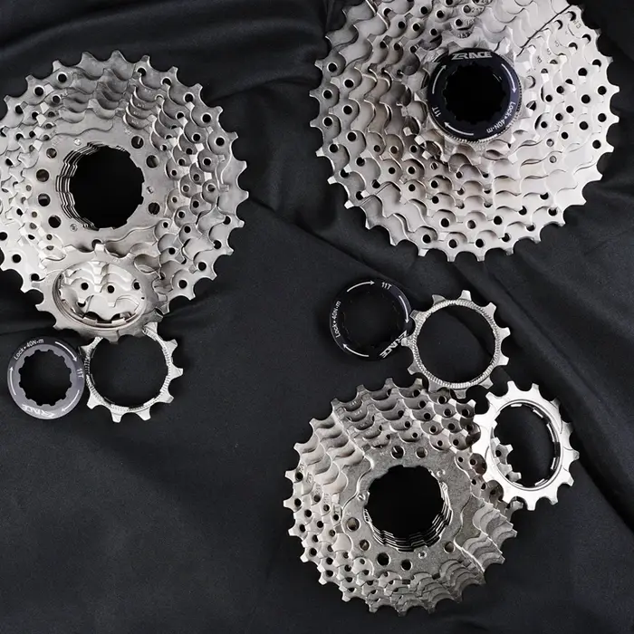 ZRACE Cassette de vélo 8 vitesses/9 vitesses roue libre
