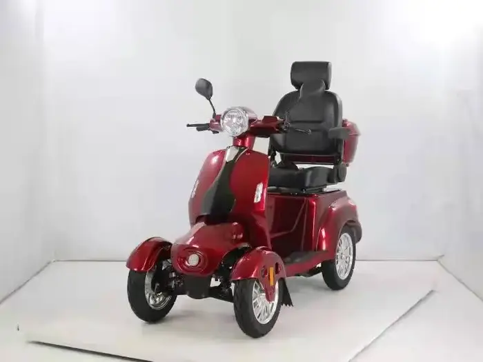 Tricycles électriques Tricycle électrique à quatre roues à grande vitesse Trike inversé gobelet moto